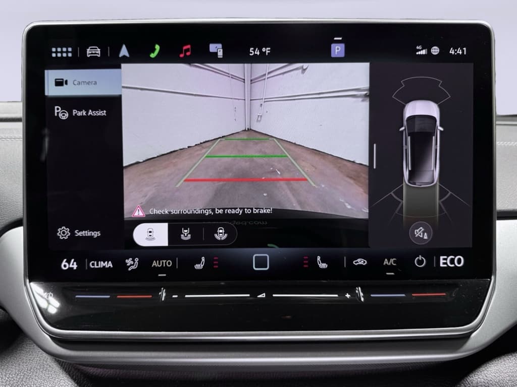 2025 Volkswagen ID.4 view 14