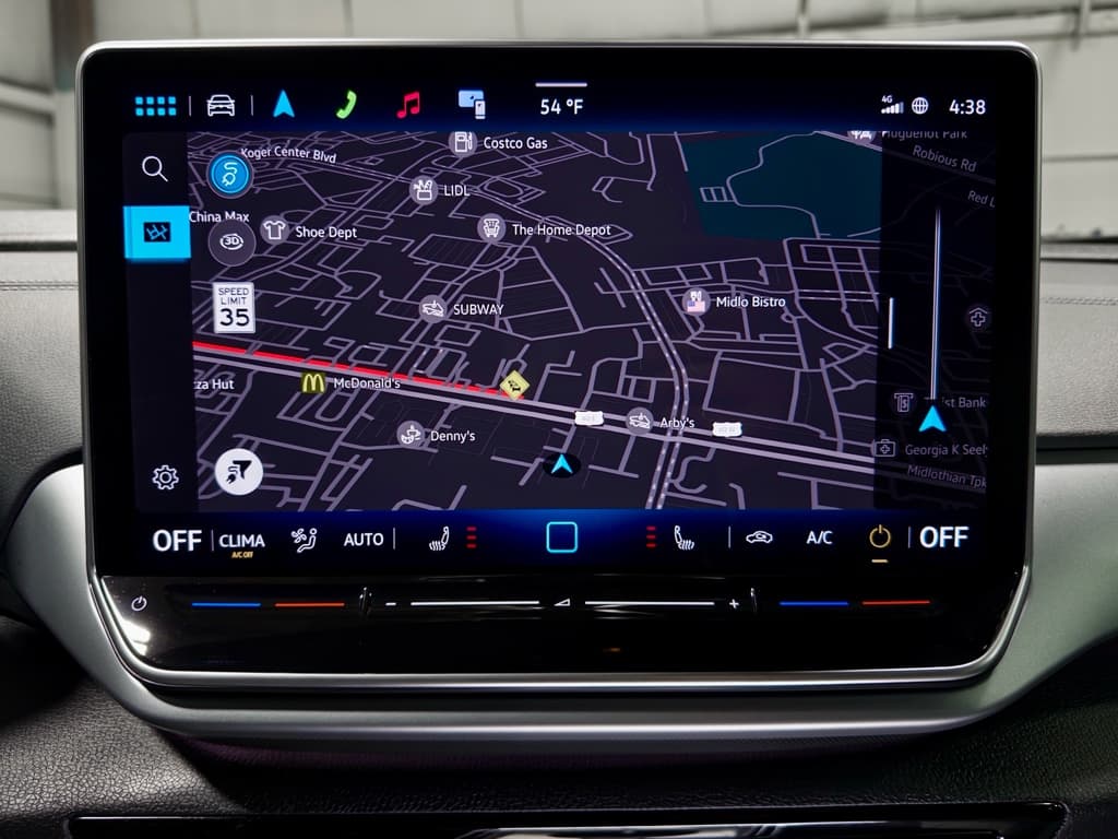 2025 Volkswagen ID.4 view 10