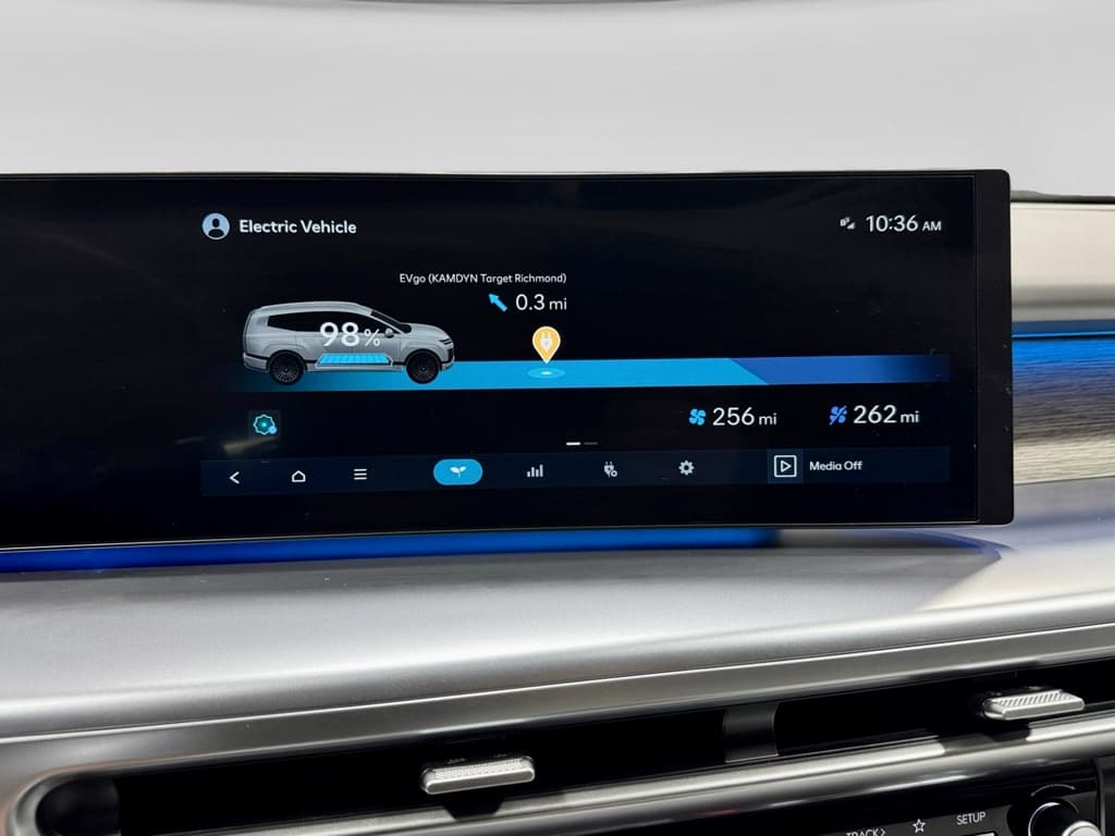 2026 Hyundai IONIQ 9 view 13