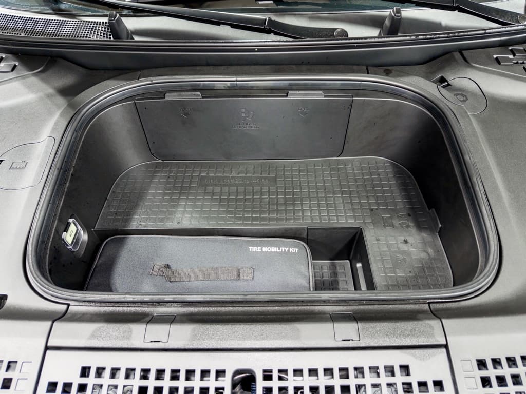 2026 Hyundai IONIQ 9 view 28