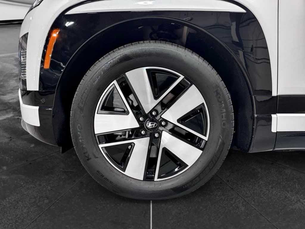 2026 Hyundai IONIQ 9 view 33