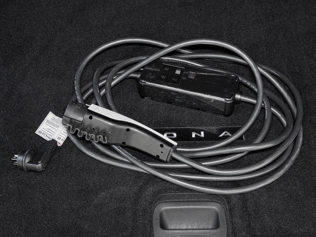 2024 Hyundai Kona view 6