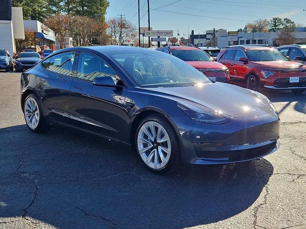 2021 Tesla Model 3 view 4