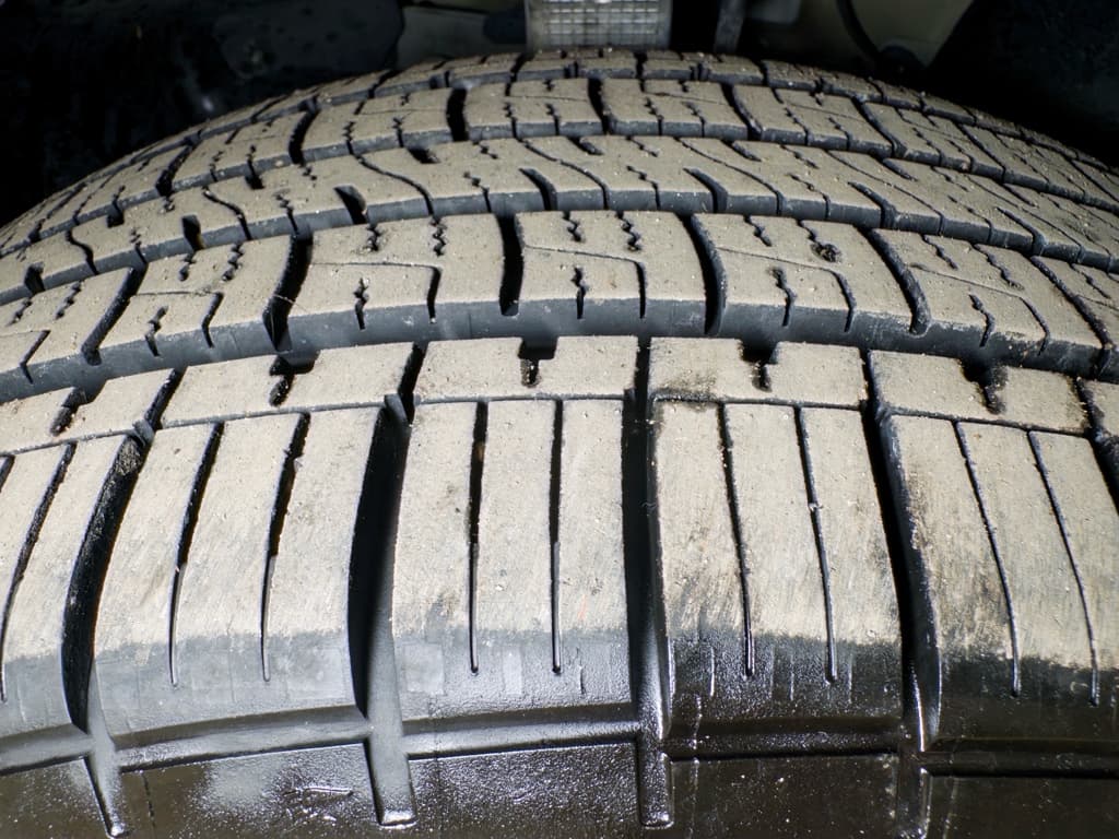 2023 Tesla Model Y view 32