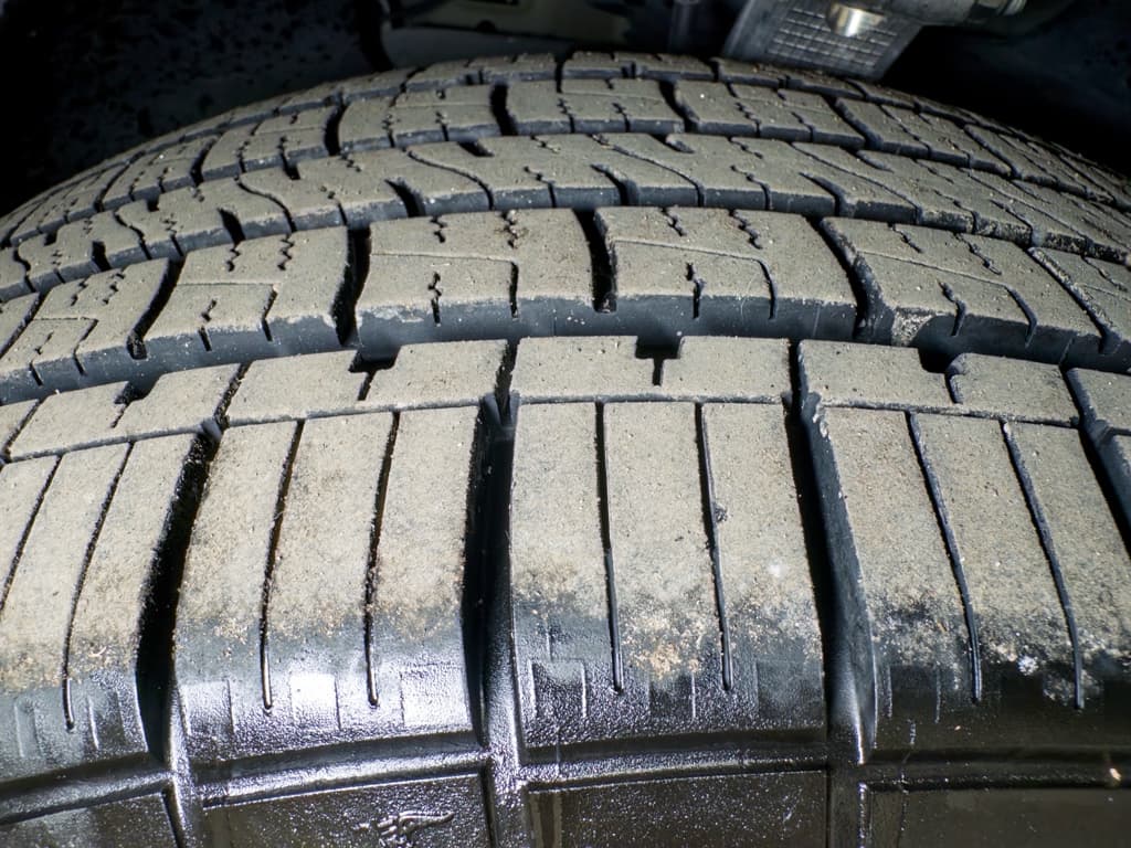 2023 Tesla Model Y view 34