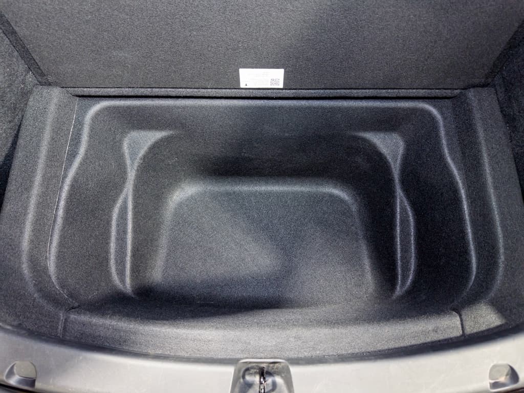 2020 Tesla Model Y view 26