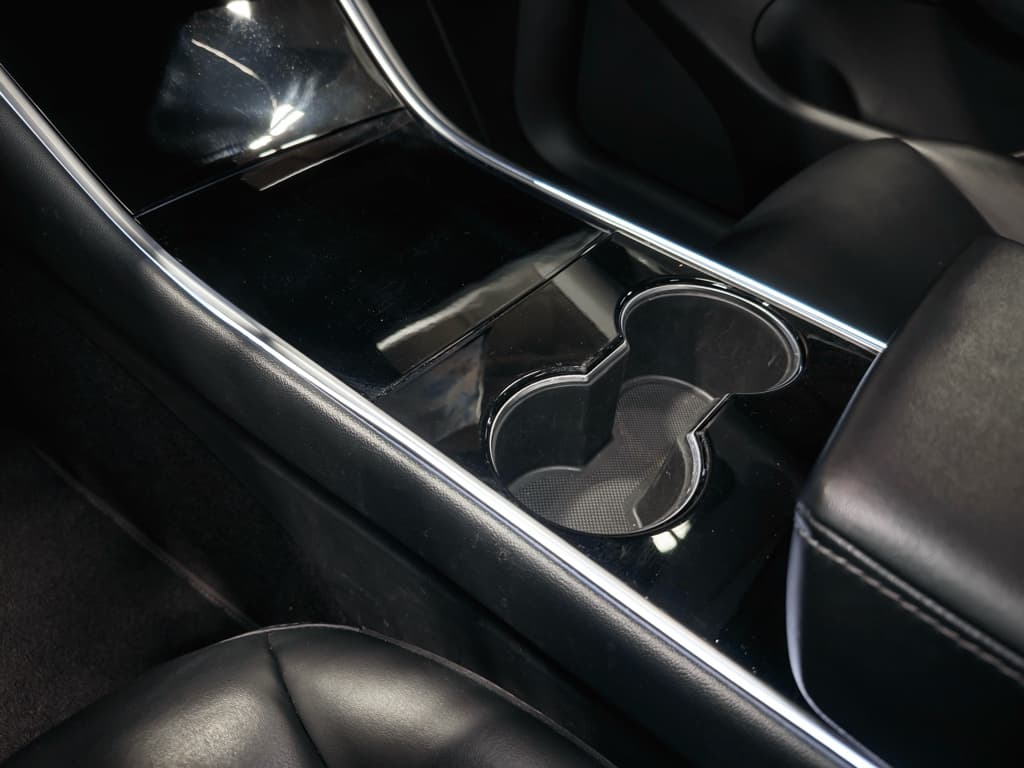 2020 Tesla Model Y view 17