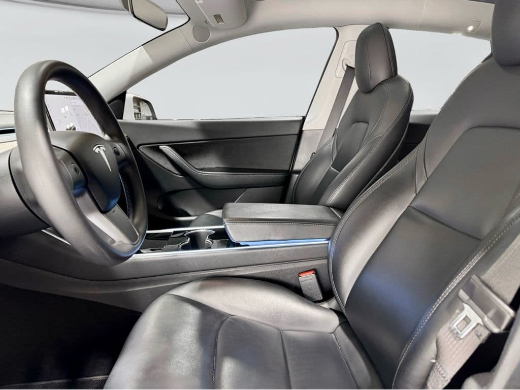 2020 Tesla Model Y view 16