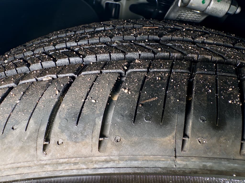 2025 Tesla Model 3 view 36