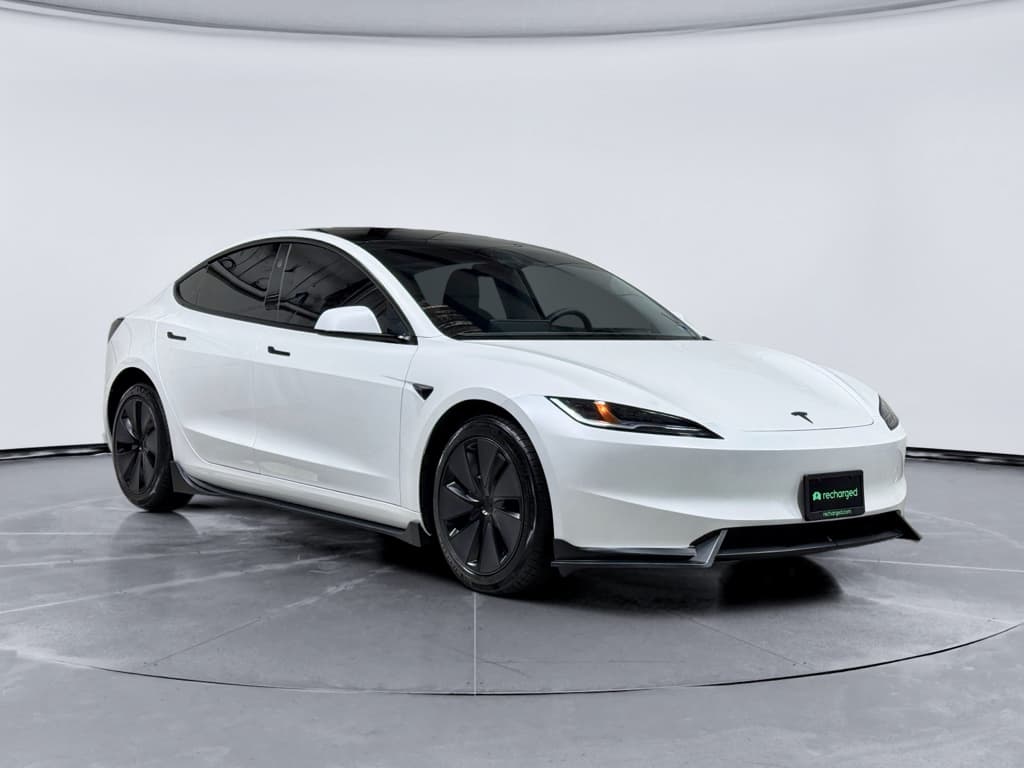 2025 Tesla Model 3 view 4