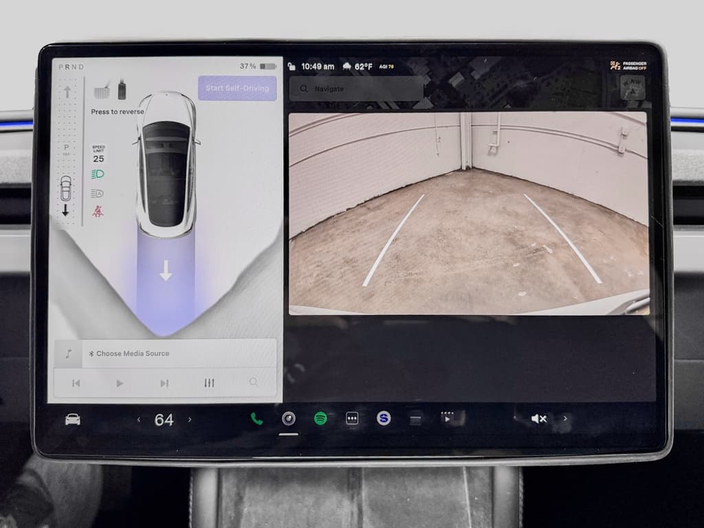 2025 Tesla Model 3 view 14