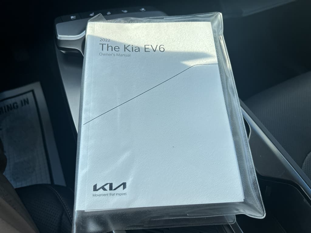 2022 Kia EV6 view 18