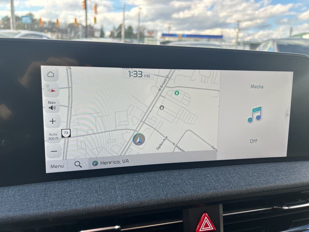 2022 Kia EV6 view 11