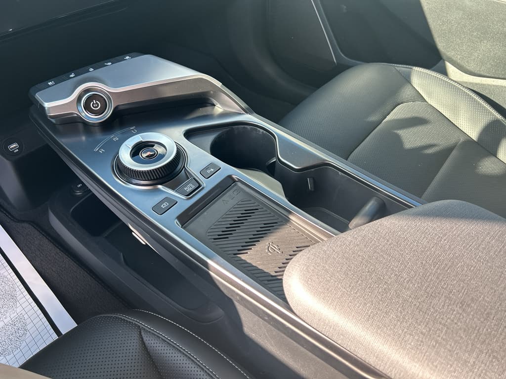 2022 Kia EV6 view 15