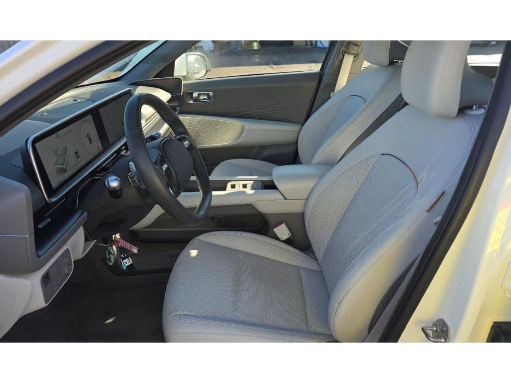 2024 Hyundai IONIQ 6 view 5