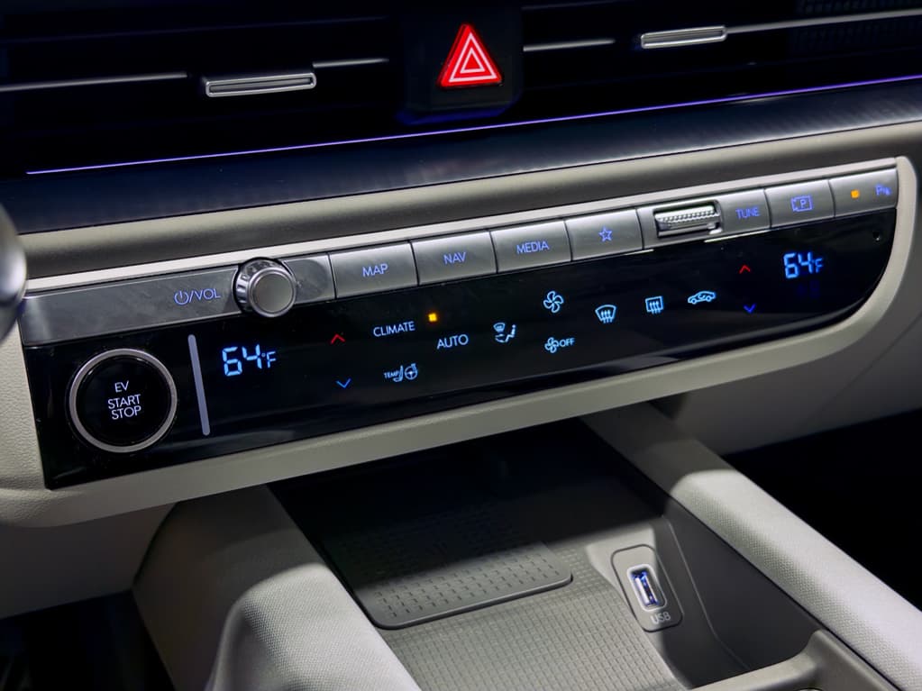 2024 Hyundai IONIQ 6 view 16