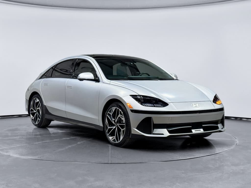 2024 Hyundai IONIQ 6 view 4