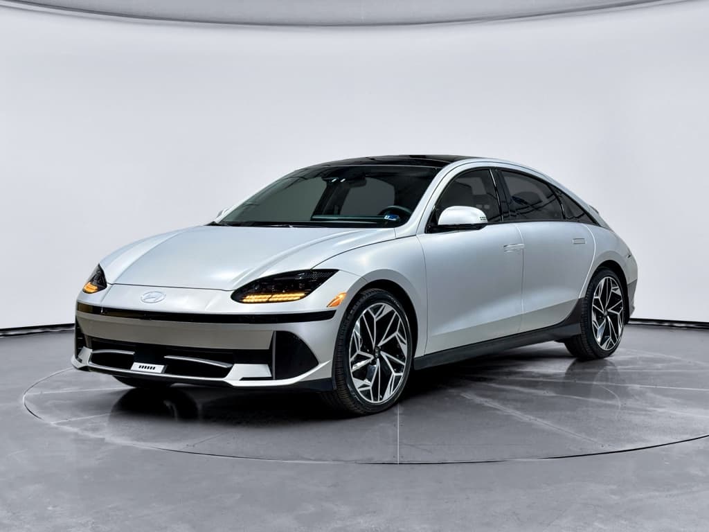 2024 Hyundai IONIQ 6 view 1