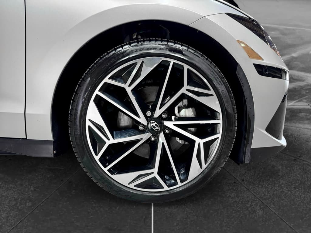 2024 Hyundai IONIQ 6 view 37