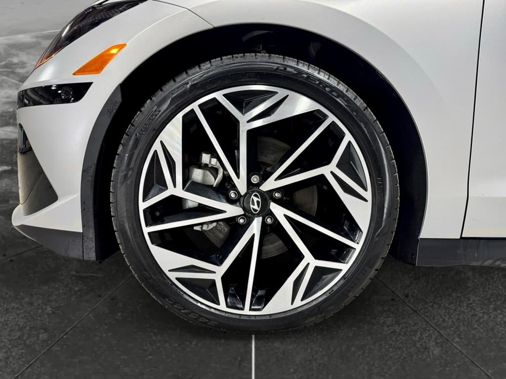 2024 Hyundai IONIQ 6 view 33