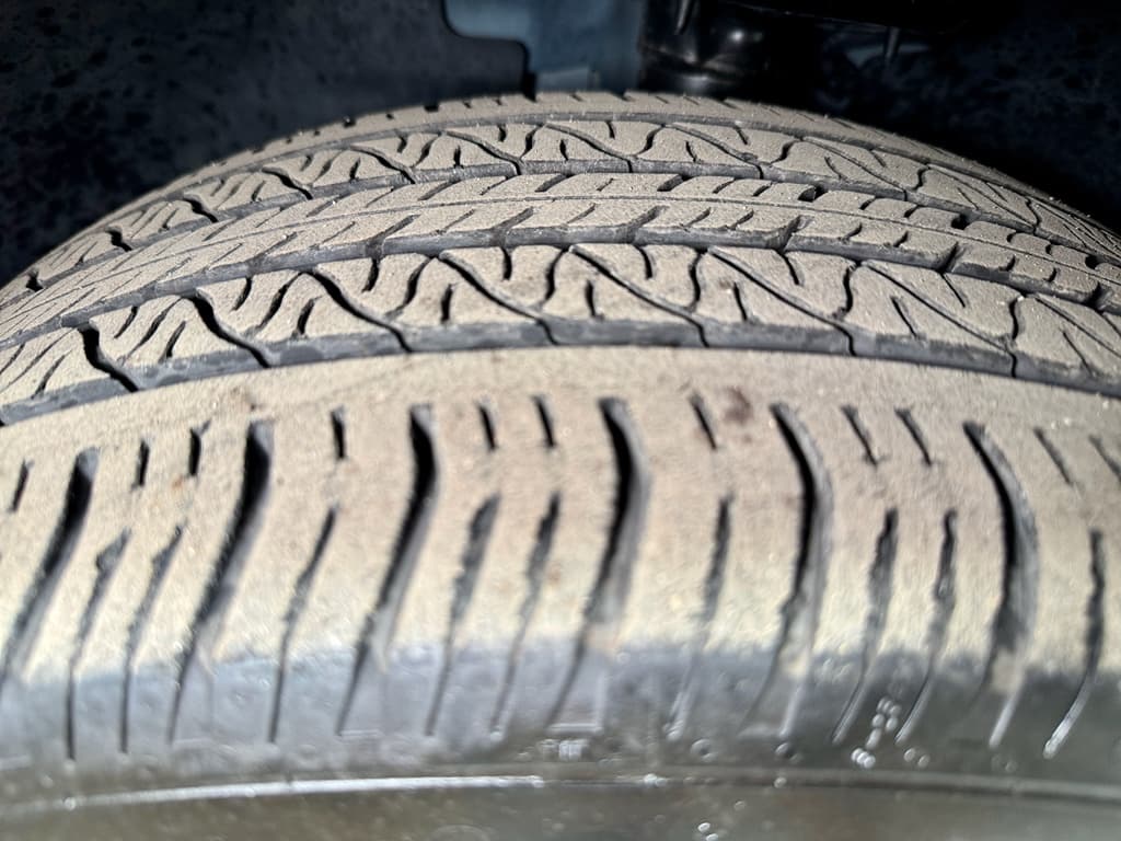 2023 Volvo XC40 view 36