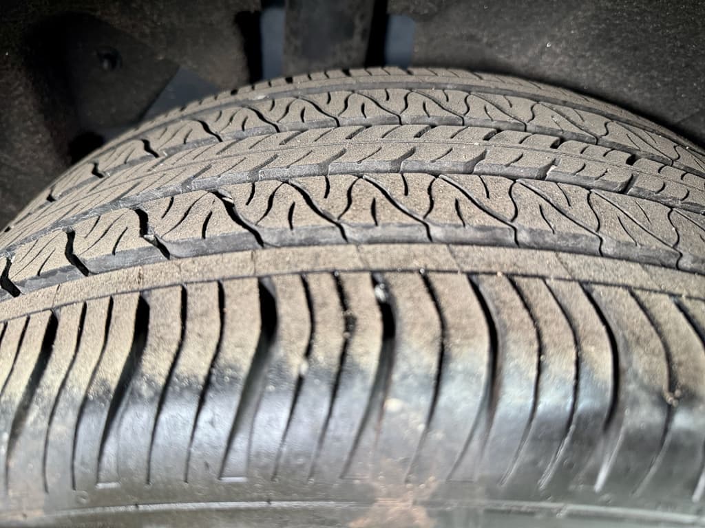 2023 Volvo XC40 view 32