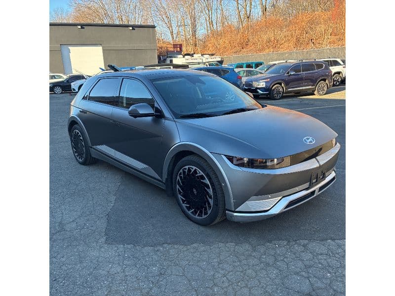 2022 Hyundai IONIQ 5 view 4