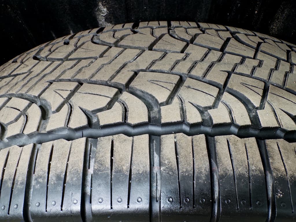 2025 Tesla Cybertruck view 37