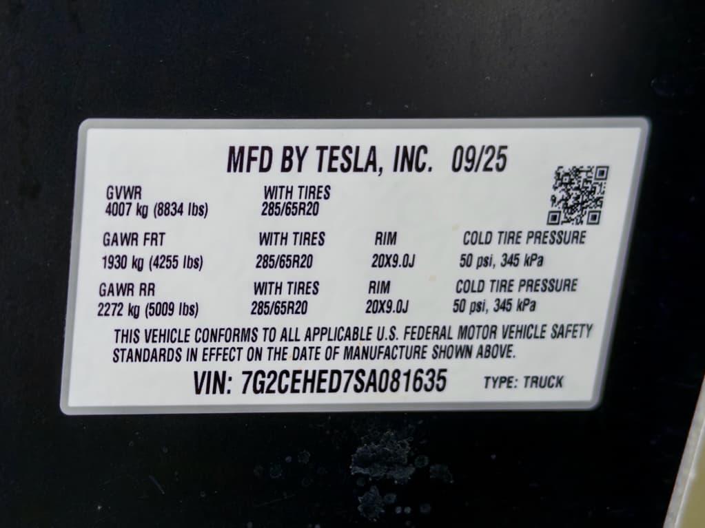 2025 Tesla Cybertruck view 28