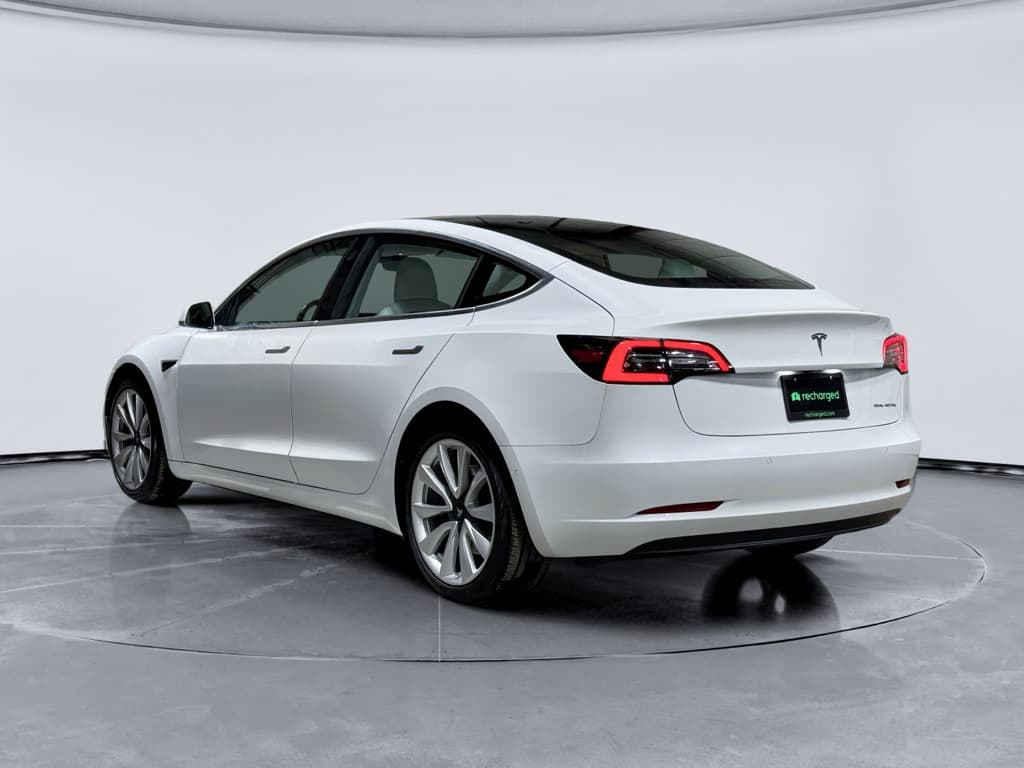 2018 Tesla Model 3 view 2