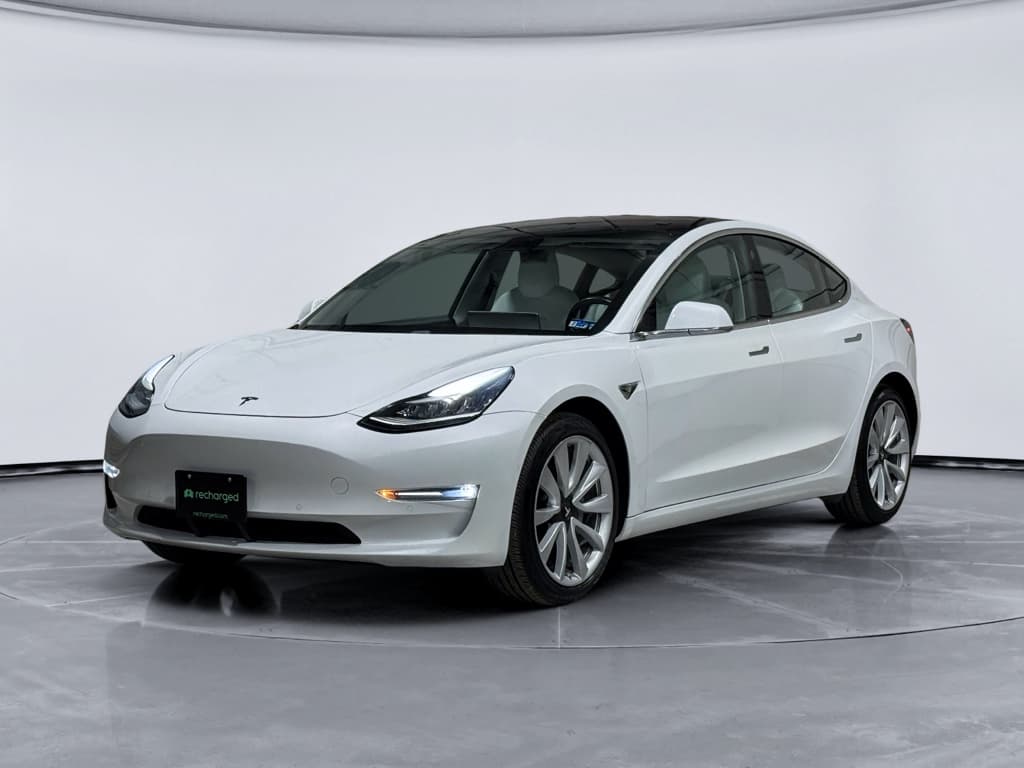 2018 Tesla Model 3 view 1