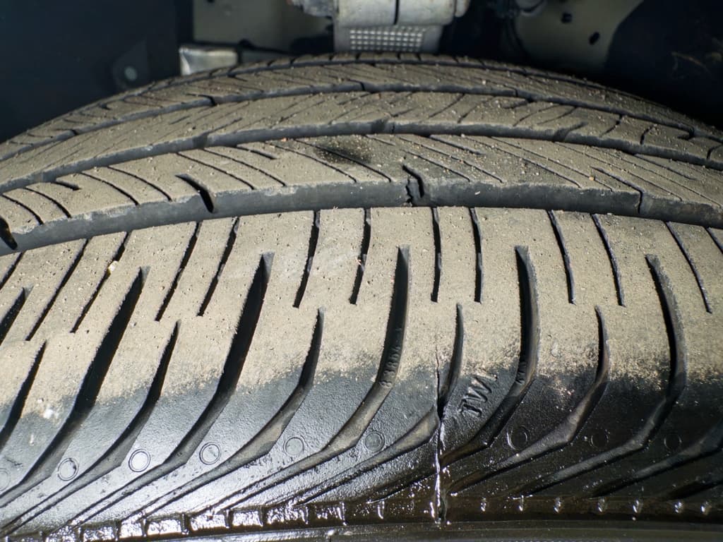 2018 Tesla Model 3 view 33