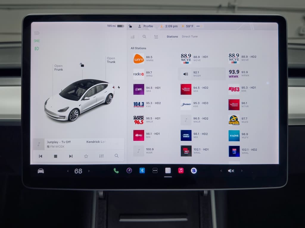 2018 Tesla Model 3 view 11