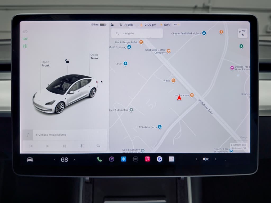 2018 Tesla Model 3 view 9