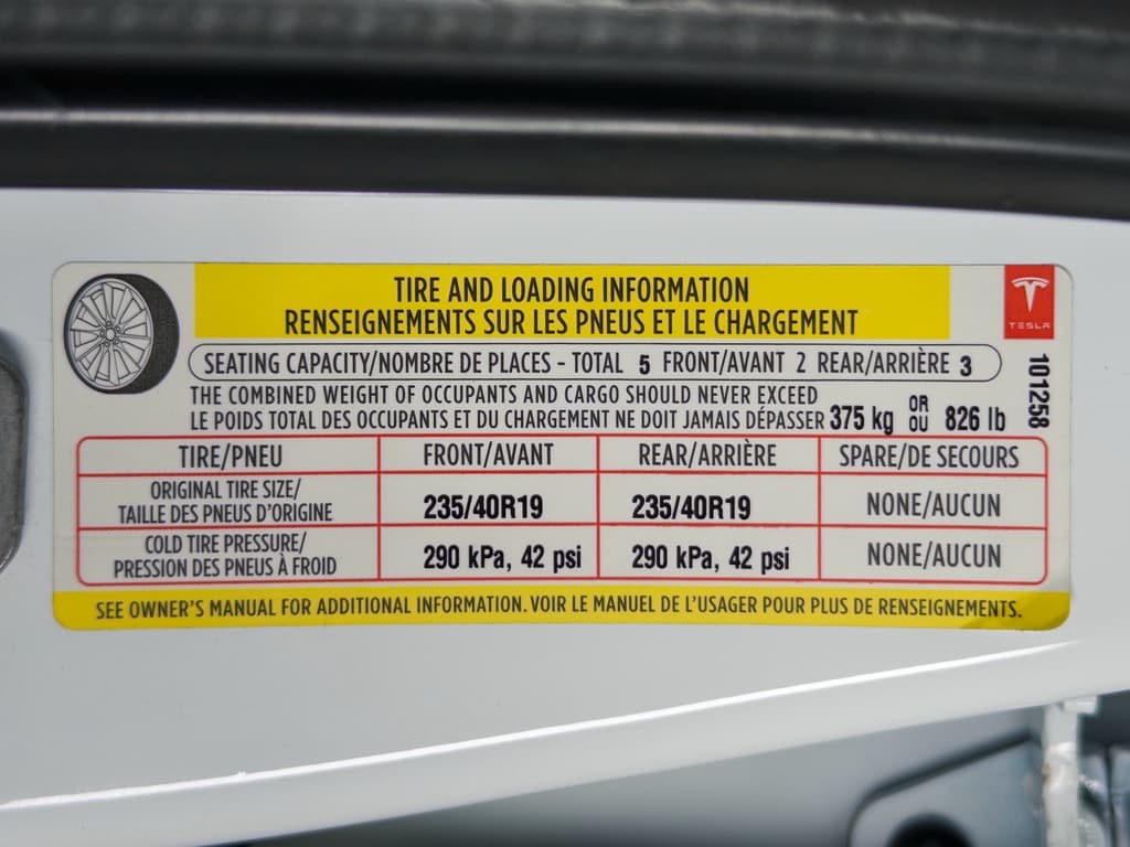 2018 Tesla Model 3 view 29