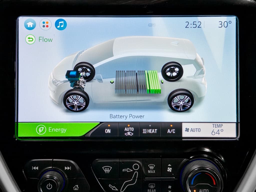 2020 Chevrolet Bolt EV view 11