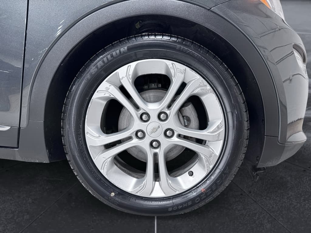 2020 Chevrolet Bolt EV view 33