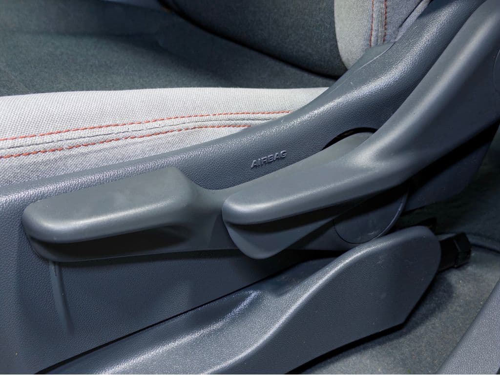 2020 Chevrolet Bolt EV view 6