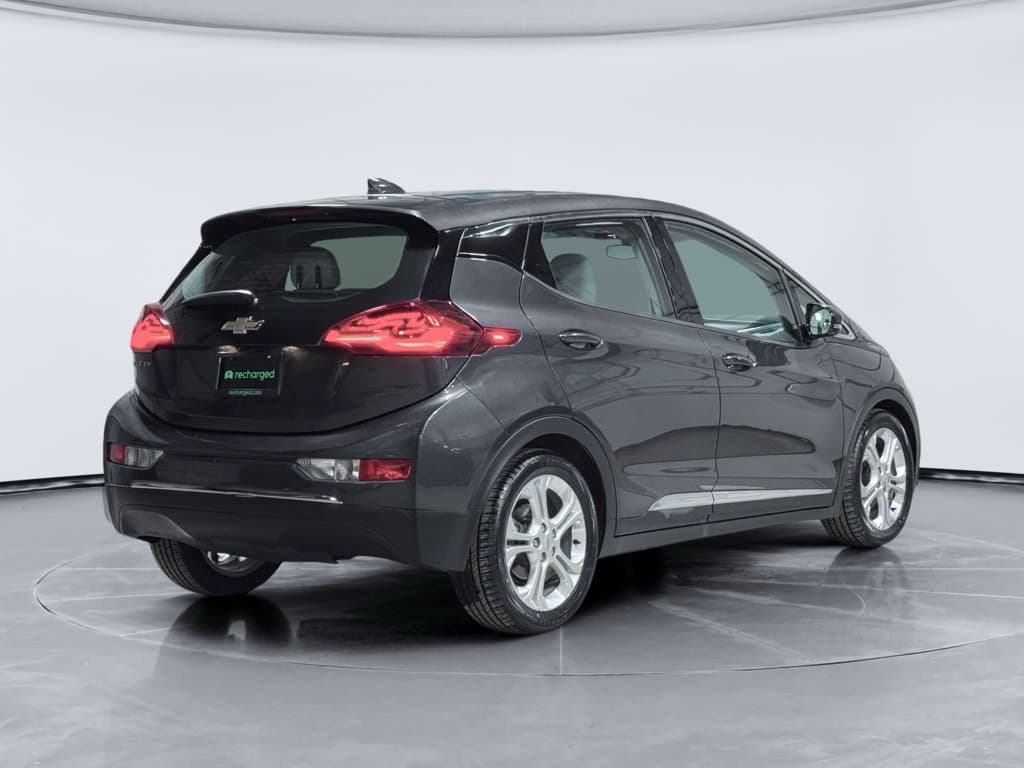 2020 Chevrolet Bolt EV view 3