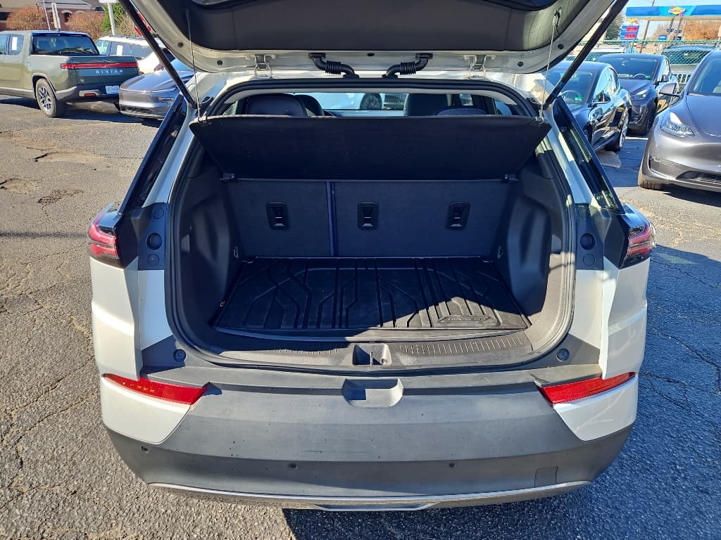 2022 Chevrolet Bolt EUV view 23