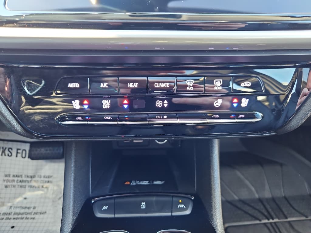 2022 Chevrolet Bolt EUV view 14