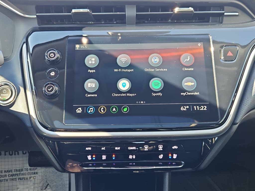 2022 Chevrolet Bolt EUV view 10