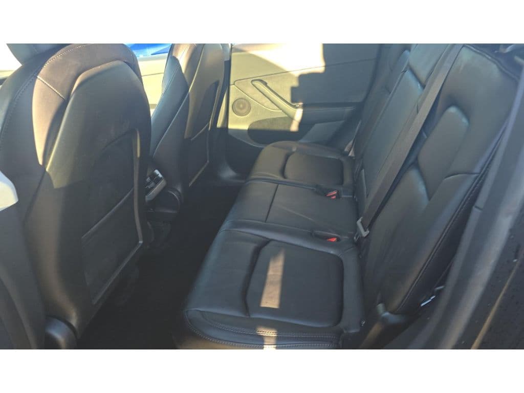 2024 Tesla Model Y view 6