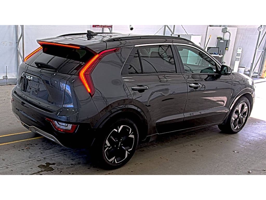 2024 Kia Niro EV view 3