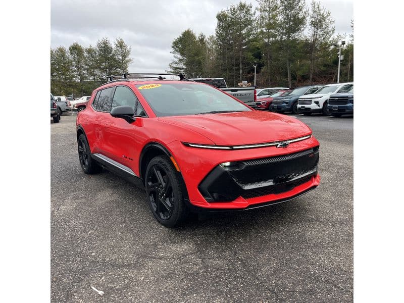 2025 Chevrolet Equinox EV view 4