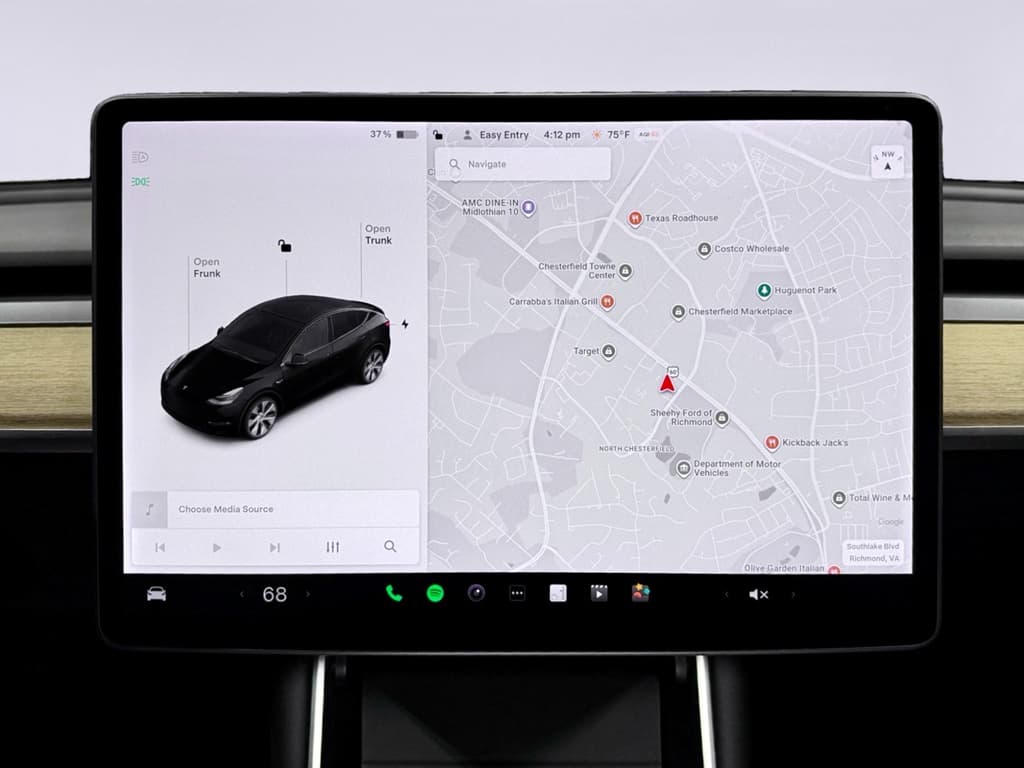 2021 Tesla Model Y view 8