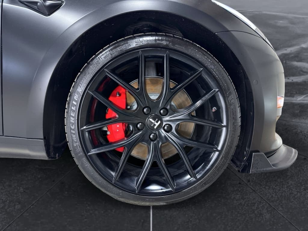 2022 Tesla Model 3 view 34