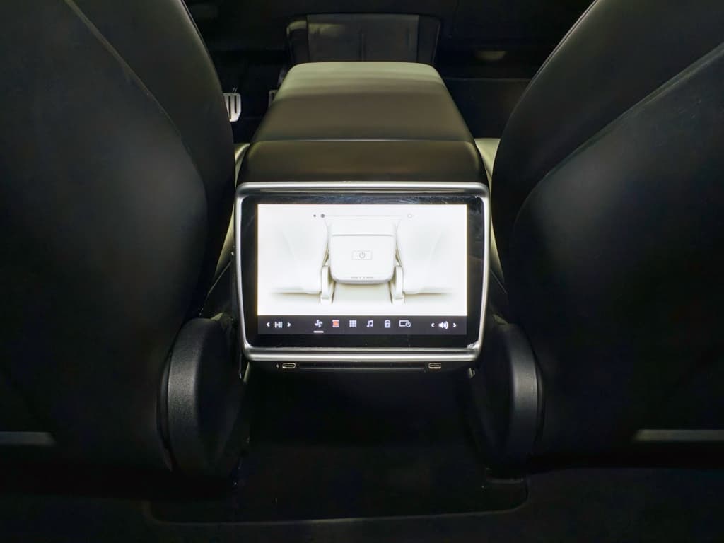 2022 Tesla Model 3 view 20