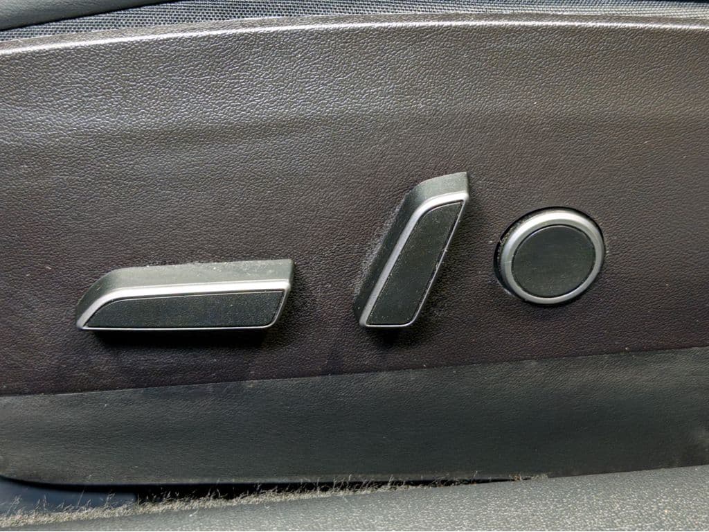 2022 Tesla Model 3 view 7