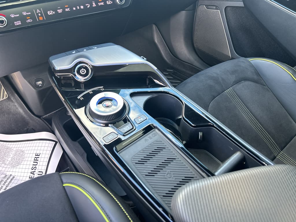 2023 Kia EV6 view 15